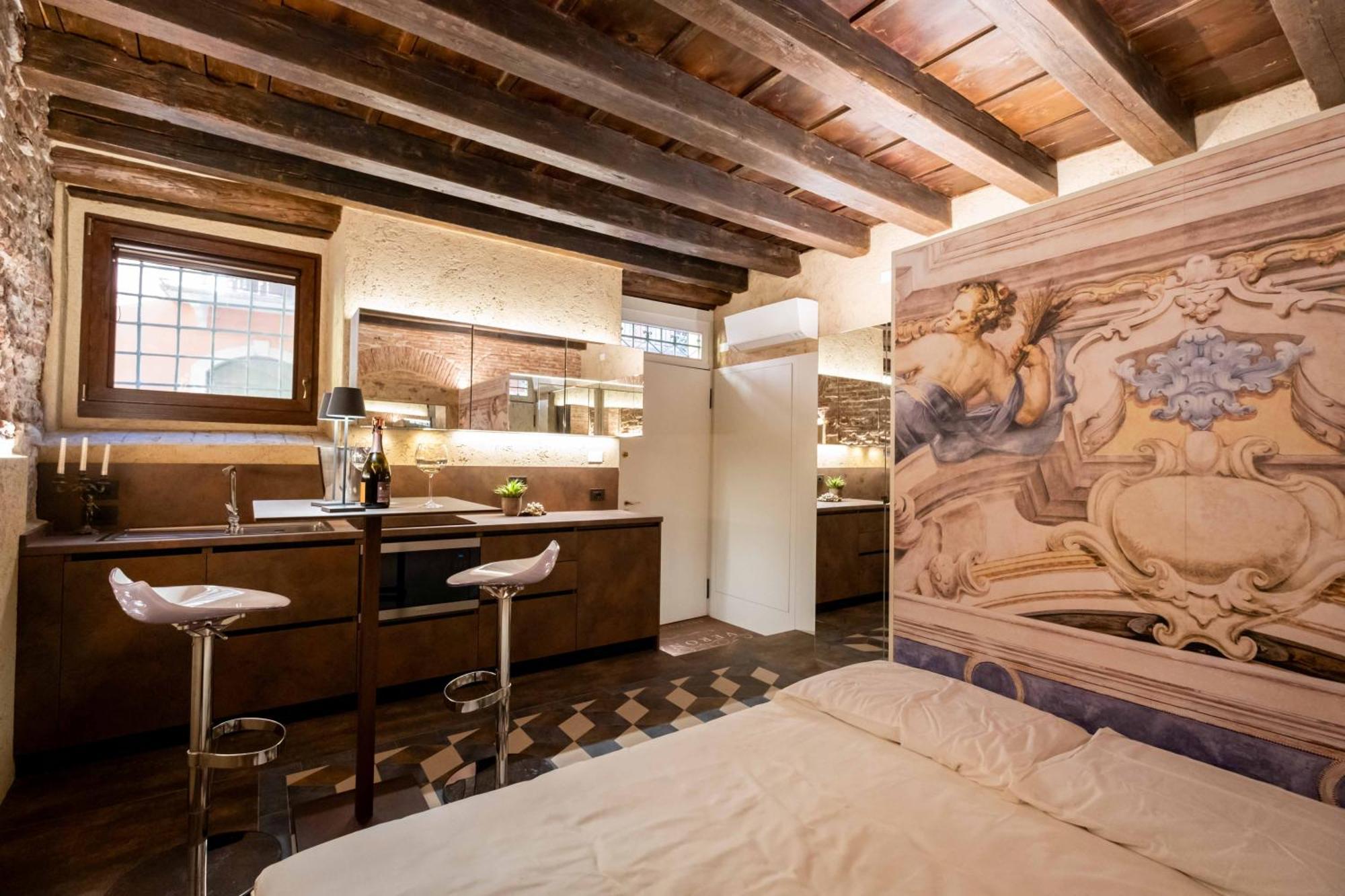 Verona Deluxe Boutique Room Exterior photo