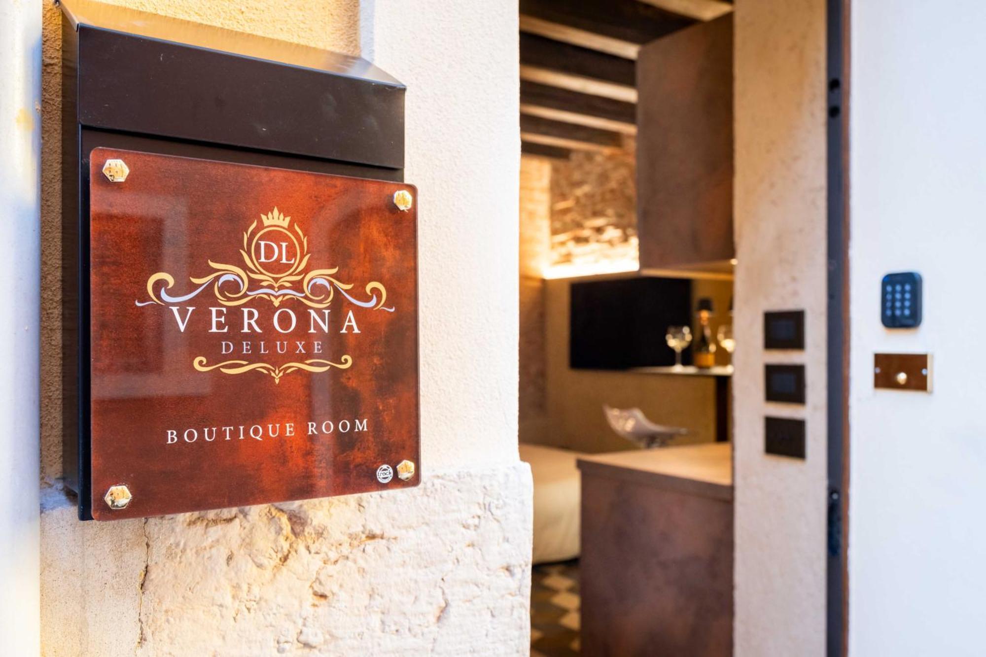 Verona Deluxe Boutique Room Exterior photo